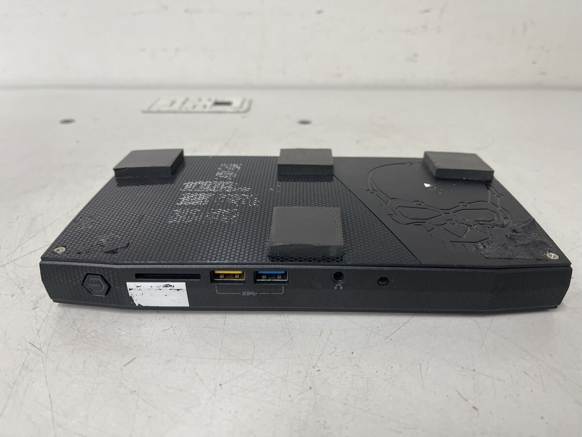 D866 Intel 小型PC Skull Canyon NUC6I7KYK (Core i7-6770HQ) 
