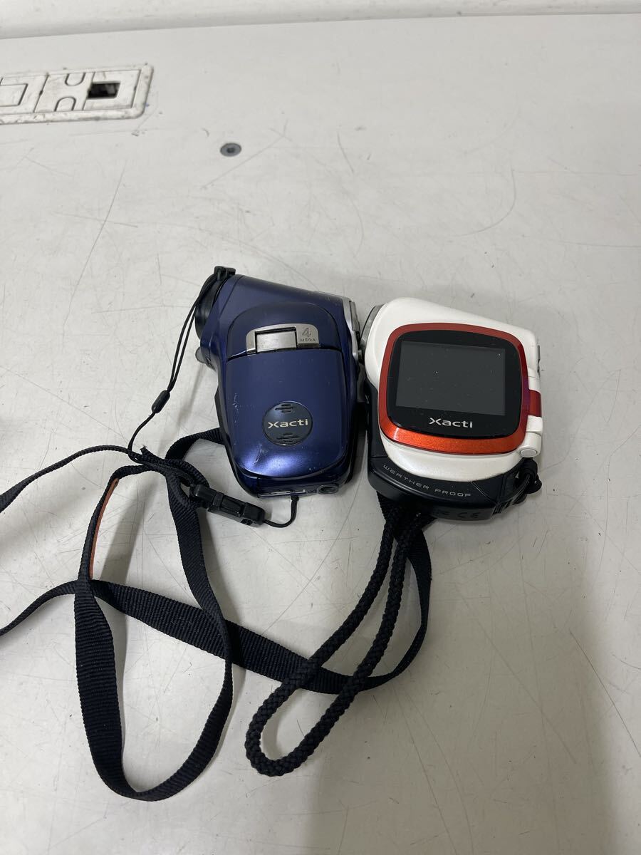 サンヨー SANYO デジタルムービーカメラ Xacti DMX-C4 DMX-CA6 2台セット