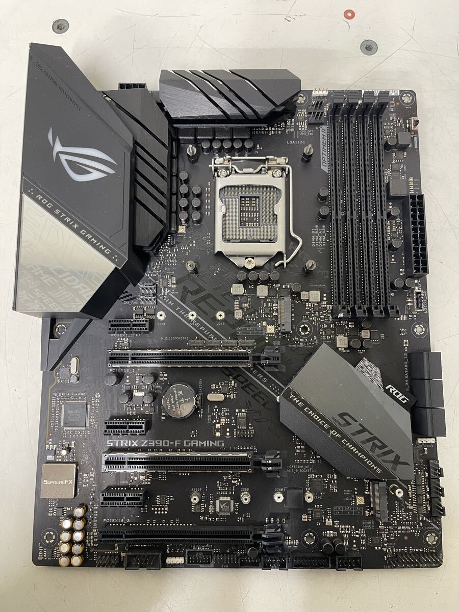 D858 ASUS ROG STRIX Z390-F GAMING
