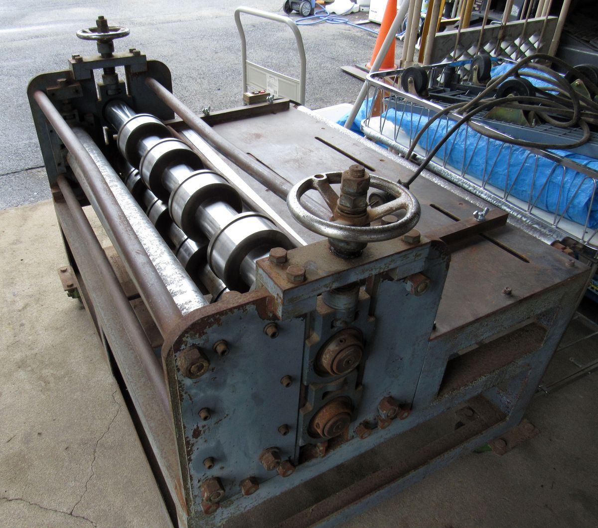 ■ BFc 質問回答あり 板金スリッター 200V 詳細不明 動作未確認 幅910mm サビあり 現状渡し 鳥取県 現物確認可能 引取り限定