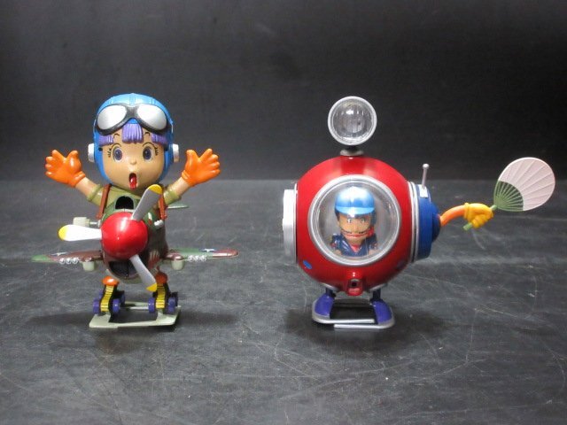 Dr.スランプアラレちゃん　ゼンマイ　トコトコ人形　飛行機　ピンポン号？うちわ　マシン　計2個　欠品あり　ジャンク　検）プラモデル