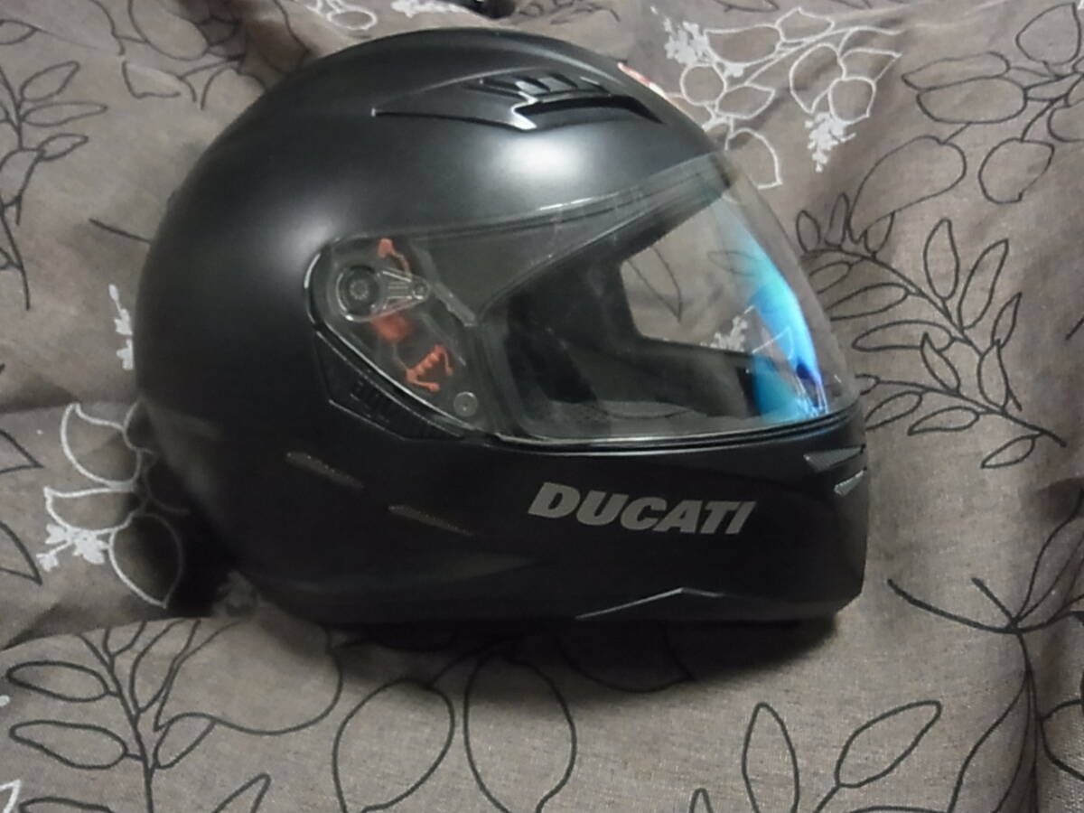 agv DUCATI ドゥカティ　フルフェイスヘルメット XLサイズ　61-62　中古品