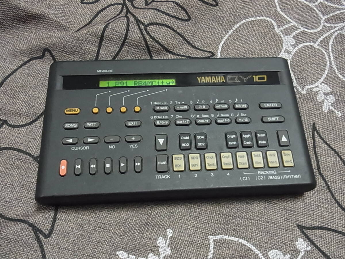 YAMAHA　 ヤマハ　MUSIC SEQUENCER　 QY10