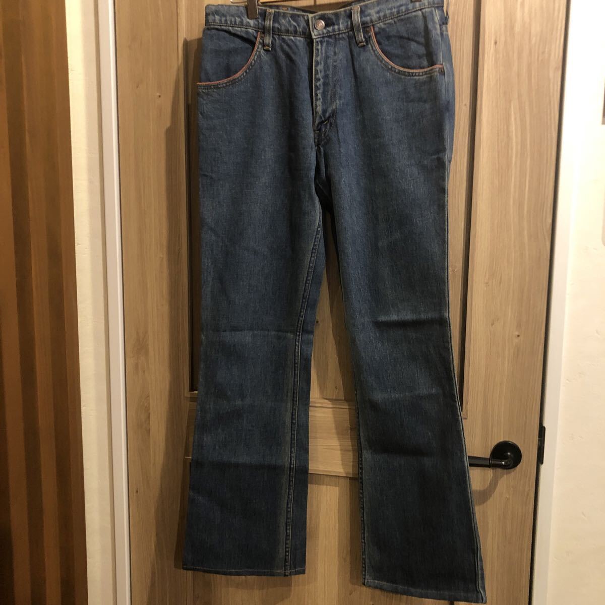 リーバイスRED TAB TIGHT ブーツカット