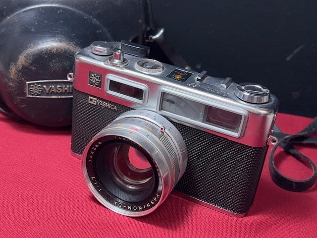 ※32483 YASHIKA ELectro 35 マニュアルフォーカス コンパクトフィルムカメラ 単焦点 1:1:7 f=45mm 撮影器具