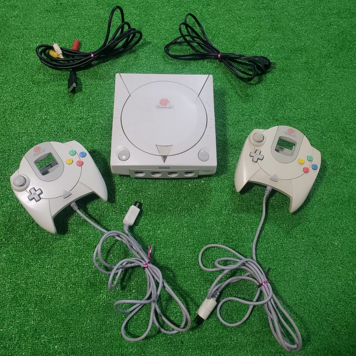 Dreamcast ドリームキャスト 本体 HKT-3000 動作確認済み コントローラー 2個 SEGA コントローラ セガ ゲーム機器