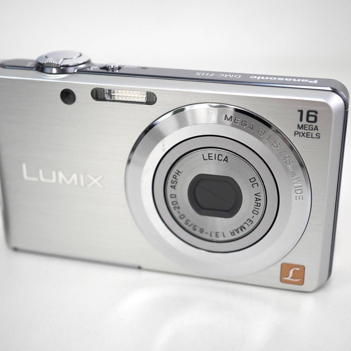 Panasonic　LUMIX　DMC-FH5　パナソニック　デジカメ　ルミックス　シルバー　5132