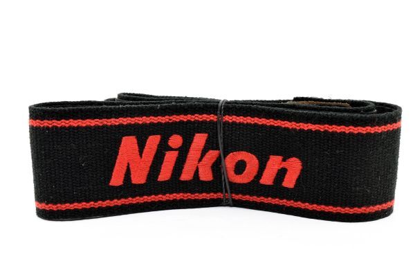 RU813★ニコン Nikon FOR PROFESSIONAL 純正 ストラップ 黒X赤