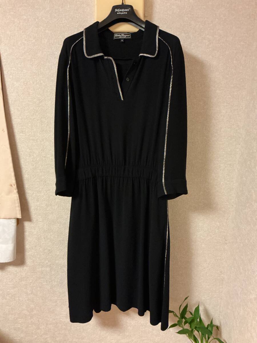 フェラガモ　レディース　ワンピース　黒　46