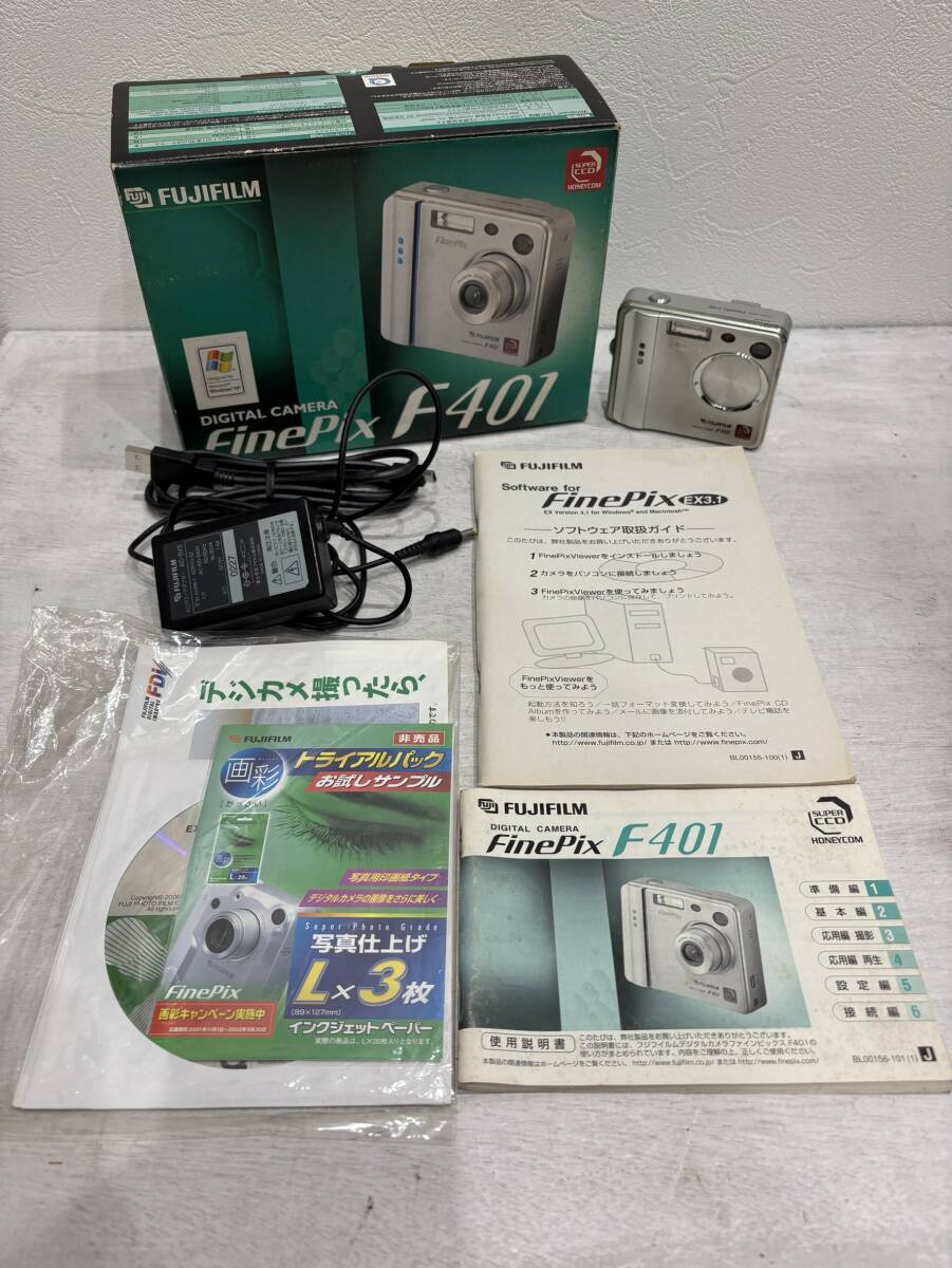 【1円スタート】稼働品 FUJIFILM FinePix コンパクトデジタルカメラ F401 箱/説明書/充電器付き
