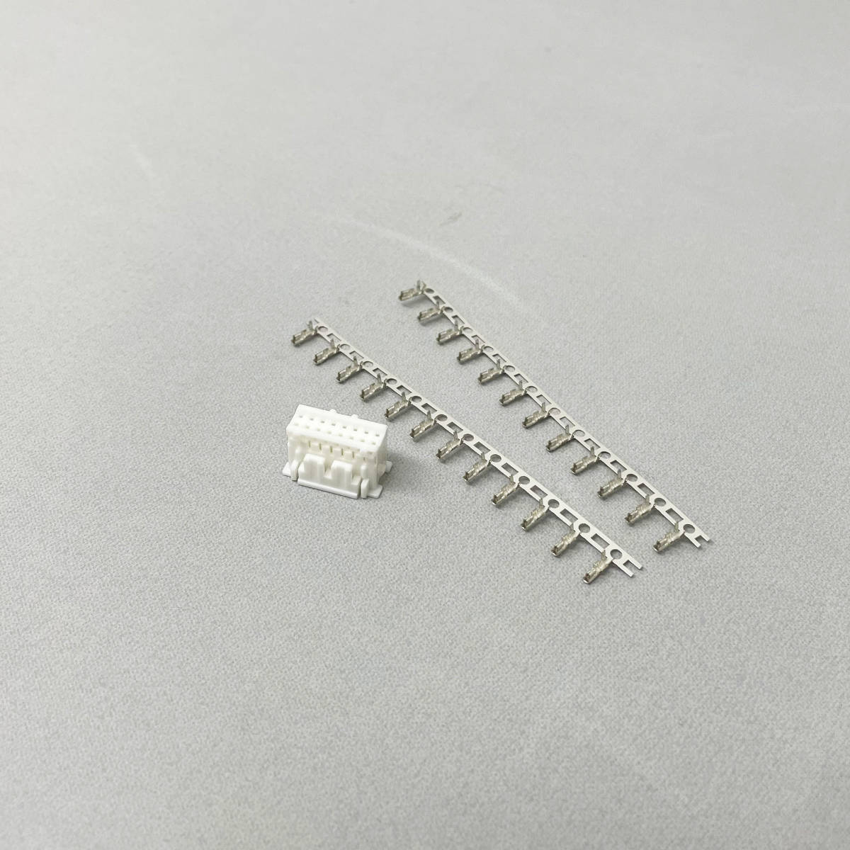 カロッツェリア DEH-P01コネクタ【 RCAケーブル自作用 】