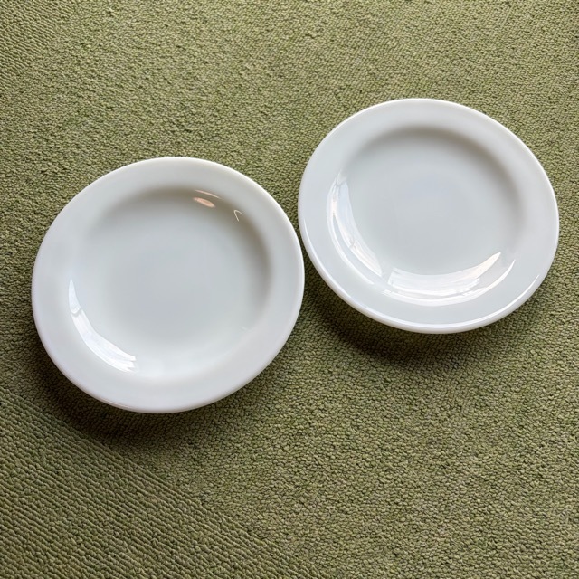 PYREX★オールドパイレックス★1960-1970年代？★お皿★ミルクガラス★ヴィンテージ★