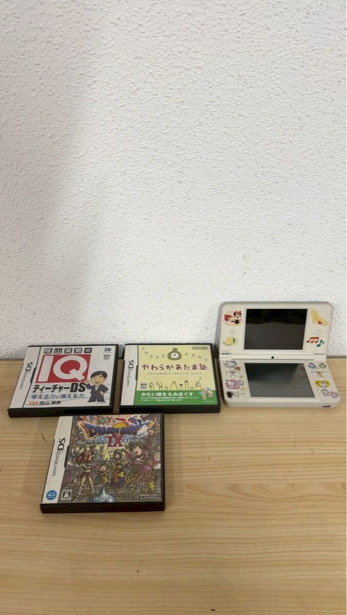 1円～【4点まとめ】Nintendo 任天堂 ニンテンドー DSi LL 本体 ホワイト ソフト 3点 ペンなし シール付き 通電確認済み 現状保管品