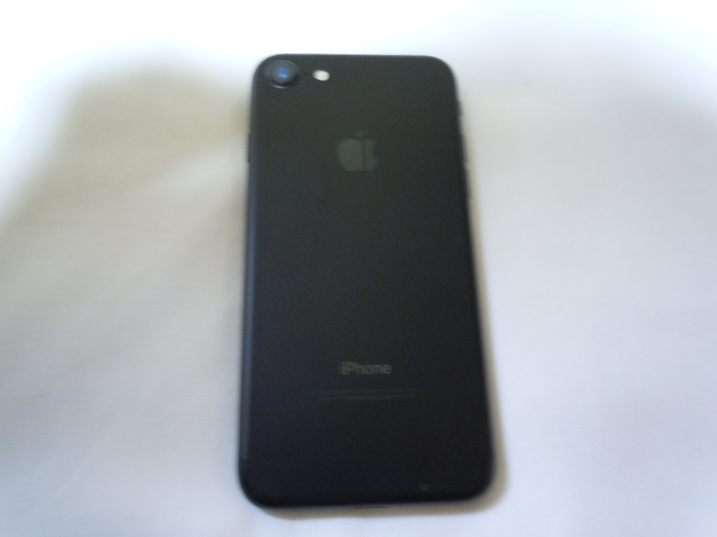 iPhone 7 32GB ブラック 黒色 SIMフリー 最大容量89%【美品】Apple