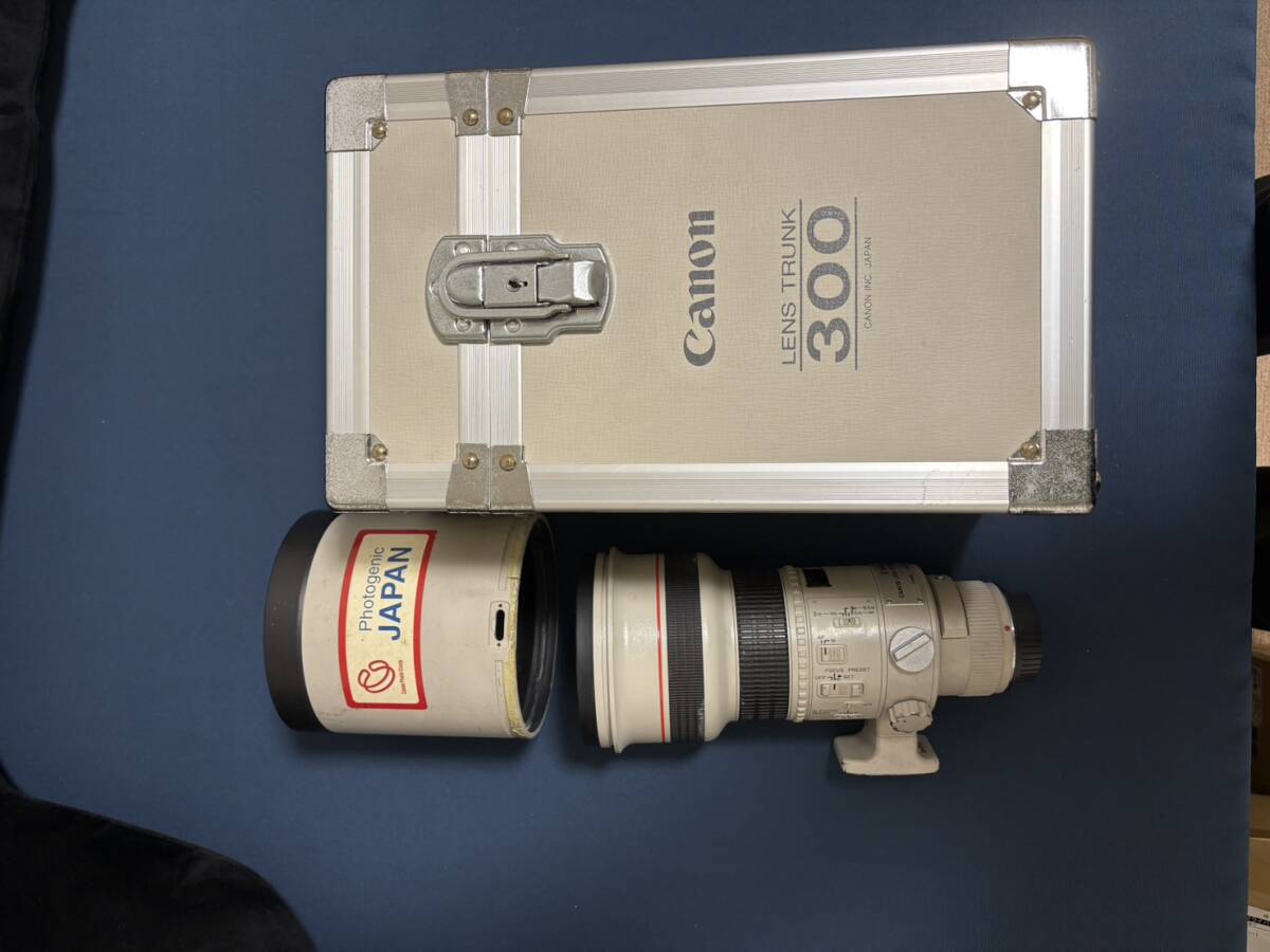 Canon EF 300mm F2.8 L USM サンニッパ 希少な名機 純正ケース付 1円〜 売り切り