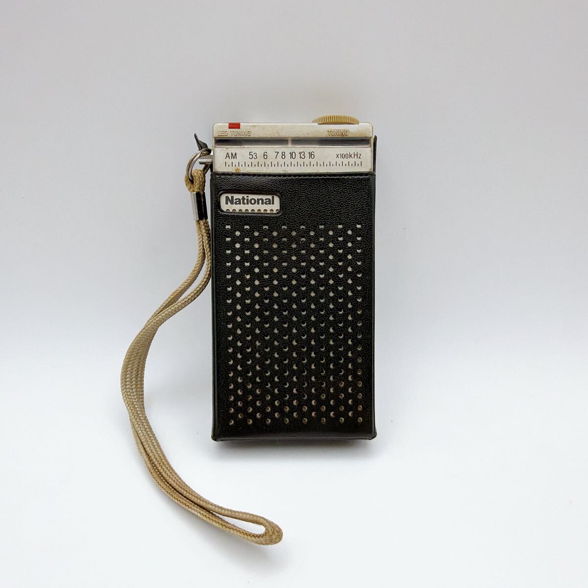 送料180円 National ナショナル Panasonic ポケットラジオ R-166 本体のみ ラジオ 昭和レトロ 松下電器 動作未確認のジャンク品 保管品