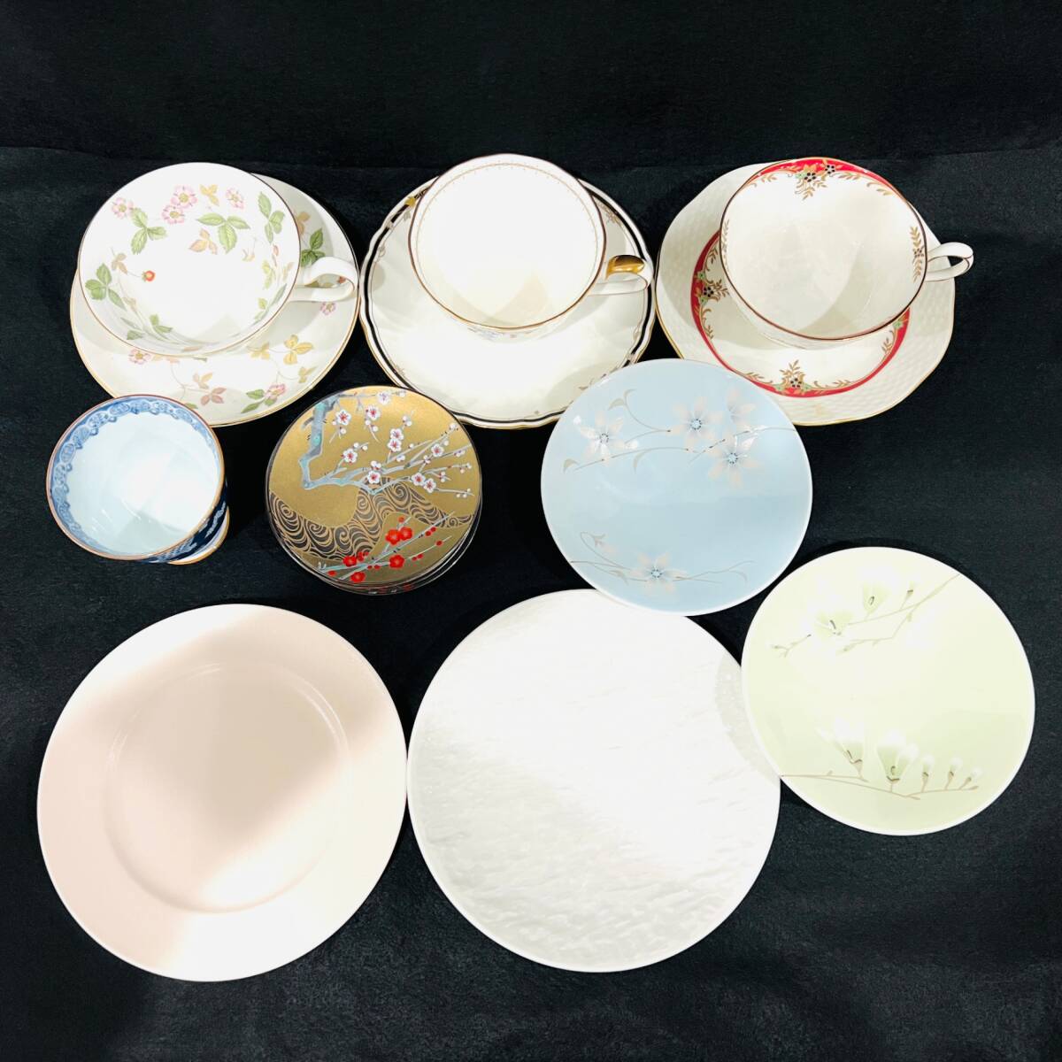 A【1円スタート】食器 コーヒーカップ 取り皿 湯呑 小皿 プレート 翔優作 花柄 まとめ 洋食器 和食器 ソーサー WEDGWOOD NARUMI たち吉