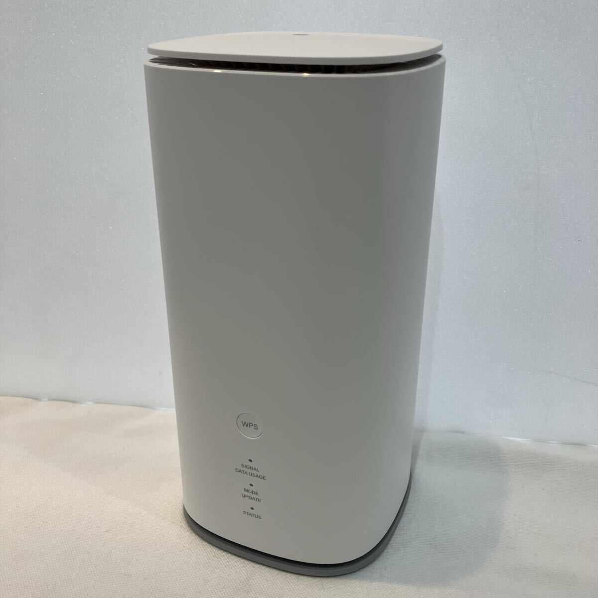 T【Speed Wi-Fi HOME 5G L13 ホームルーター】コンセントに挿すだけ 簡単設定 Wi-Fi 6対応 家庭用 2.5GbE有線ポート搭載 シンプル