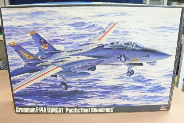 FW2 ハセガワ 1/48　ミサイルセット+F-14A トムキャット 太平洋空母航空団　個別説明を必ずお読みください　80サイズ