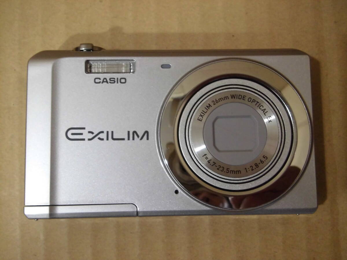 カシオ コンパクト デジタルカメラ エクシリム EX-ZS5 シルバー　当時物 
