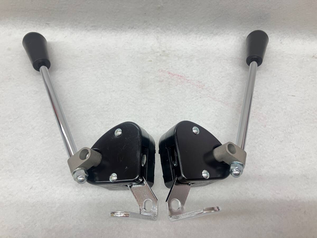 【長期保存未使用品】車イス用部品　駐車ブレーキ　ストッパー　左右セット 　(F)