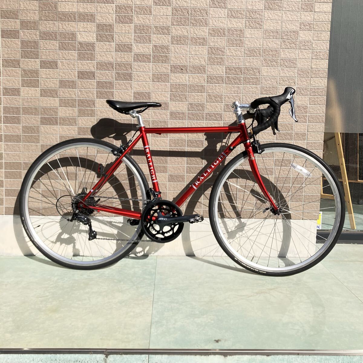 【入手困難】RALEIGH CRA クロモリフレーム ロードバイク 500サイズ オールSORA仕様 ワイヤー類、バーテープ新品交換、整備済み ラレー