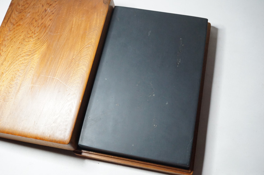 書道具/文房具　時代　歙州硯　板硯　金星　金暈　硯C6　唐木箱　検・水波羅紋・老坑・水厳・端渓・文房四宝・金星・中国古玩