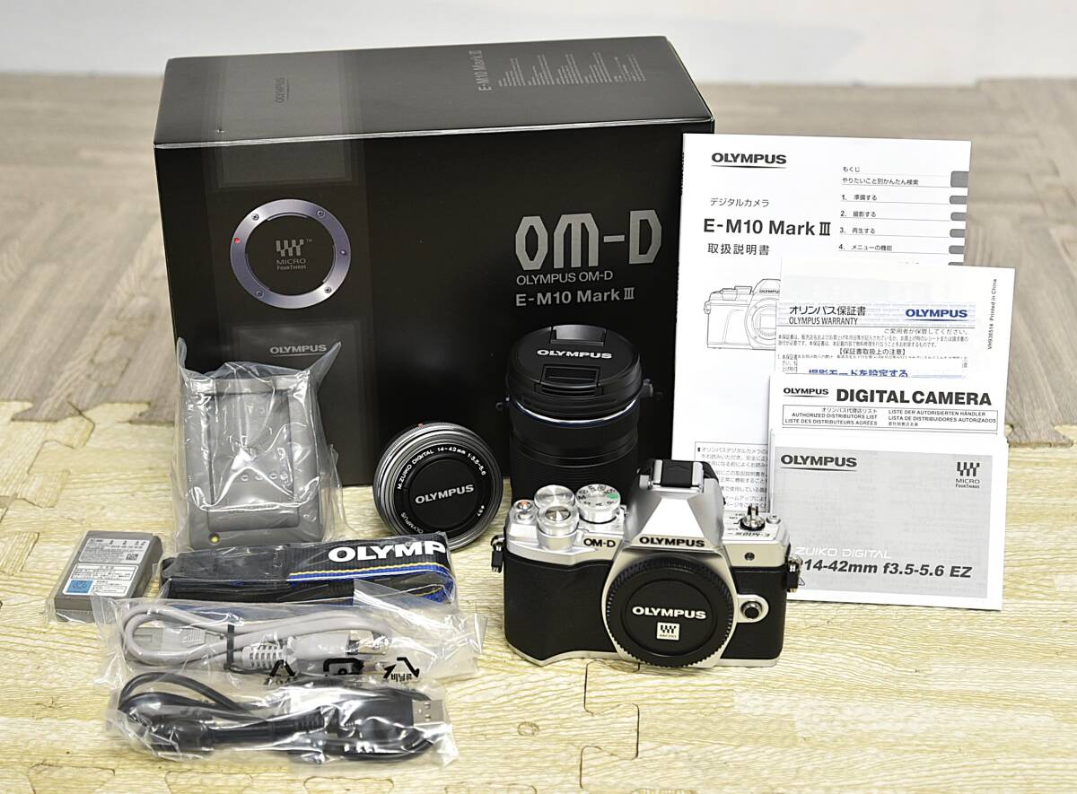 QY3-75　OLYMPUS オリンパス OM-D E-M10 Mark III ミラーレス一眼カメラ ダブルズームキット レンズ M.ZUIKO 箱説付 保証あり 未使用品