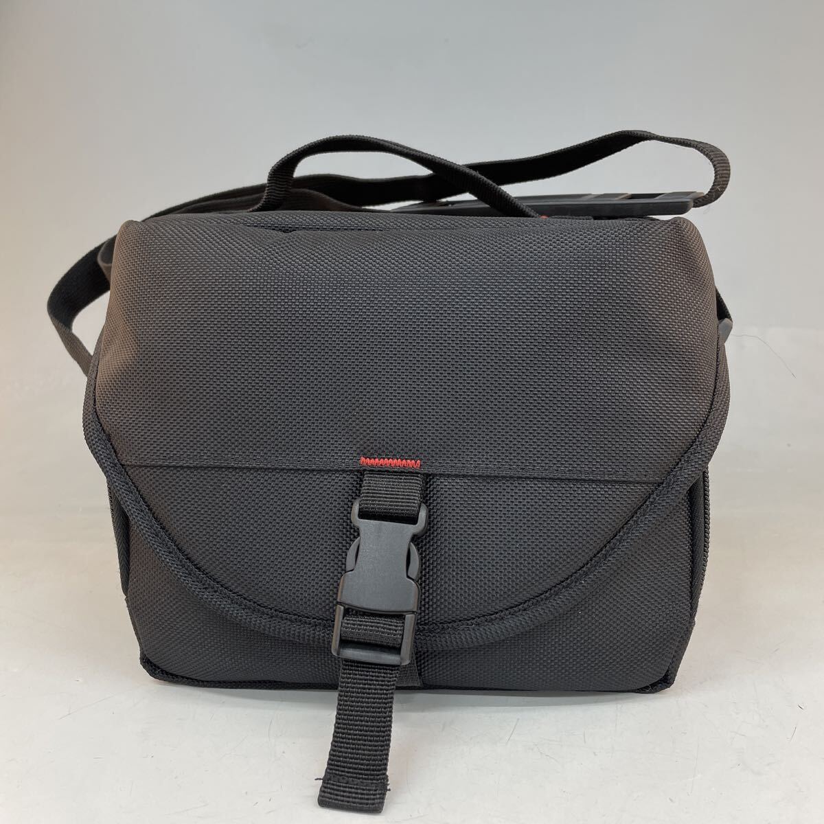 現状品/返品不可 HAKUBA シューティングバッグ GX-400 カメラバッグ #j02865 j10