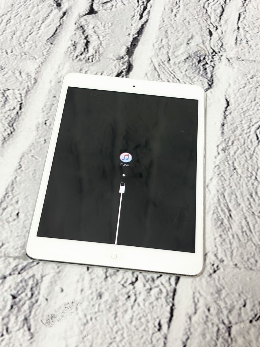 【売り切り】 Apple アップル iPad A1455 タブレット 5673-3