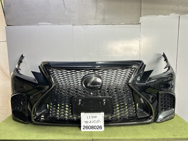レクサス LS500 VXFA50 フロントバンパー グリル ソナー4個 ウォッシャー付 切れ無し 前期 GVF 55 Fスポーツ 223 52119-5C923-C1 2F 017782