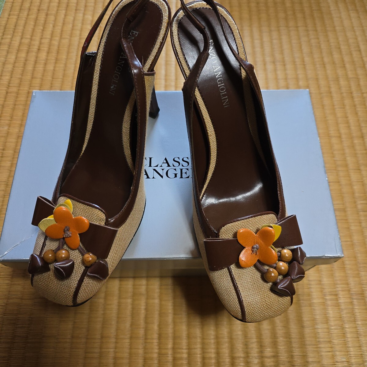 新品未使用ENZOストラップパンプス7ハーフ