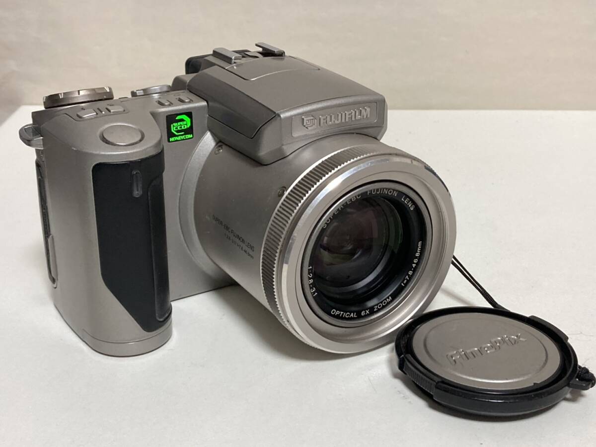 FUJIFILM FINEPIX 4900Z デジタルカメラ 富士フイルム フジフイルム