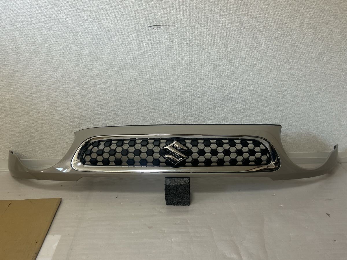 フロントグリル MN71S クロスビー XBEE 71742-76R0 スズキ 純正 GU26-0327