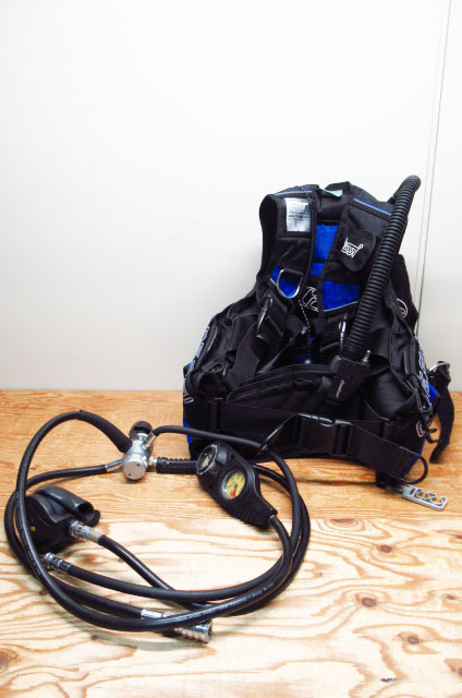 2点セット ジャンク AQUALUNG アクアラング TUSA ツサ BIG PAPA レギュレーター / ジャンク CRESSI BCジャケットXS 重機材 管理8S0303B-B6