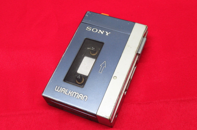 ジャンク品 SONY ソニー TPS-L2 WALKMAN 初代ウォークマン カセット 管理8S0306A-A1