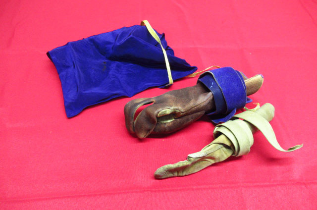 記名あり ゆがけ ? 在銘 正澄 3つかけ 一本押手付き 弓具 管理8S0309T-B6