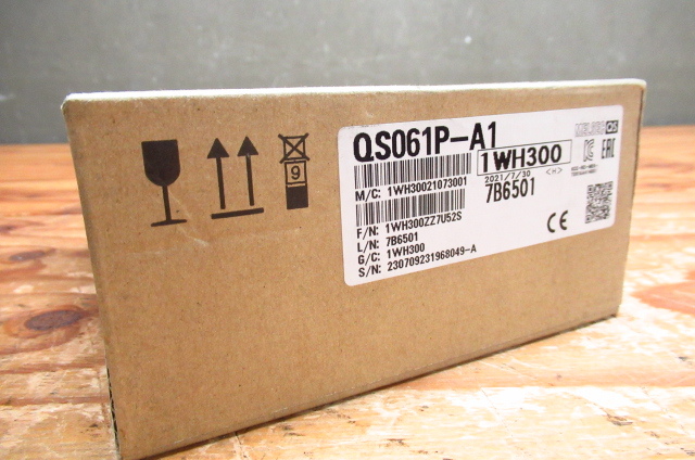 新品未使用 MITSUBISHI 三菱電機 QS061P-A1 2021年製 電源ユニット 管理8S0314B-B2