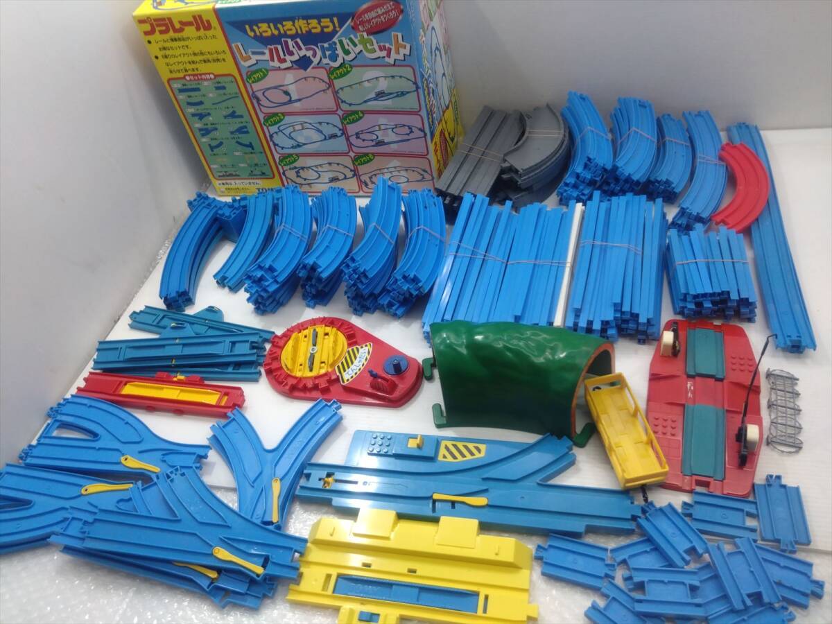 〓A24-4F1421 / TOMY プラレール レール 情景 まとめて ★ レールいっぱいセット ★ 線路/トンネル/踏切/駅など