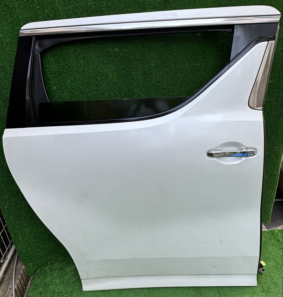 トヨタ 30 アルファード/ヴェルファイア AYH30W 後期 純正右リア スライドドア GGH/AGH30/35 カラー070 