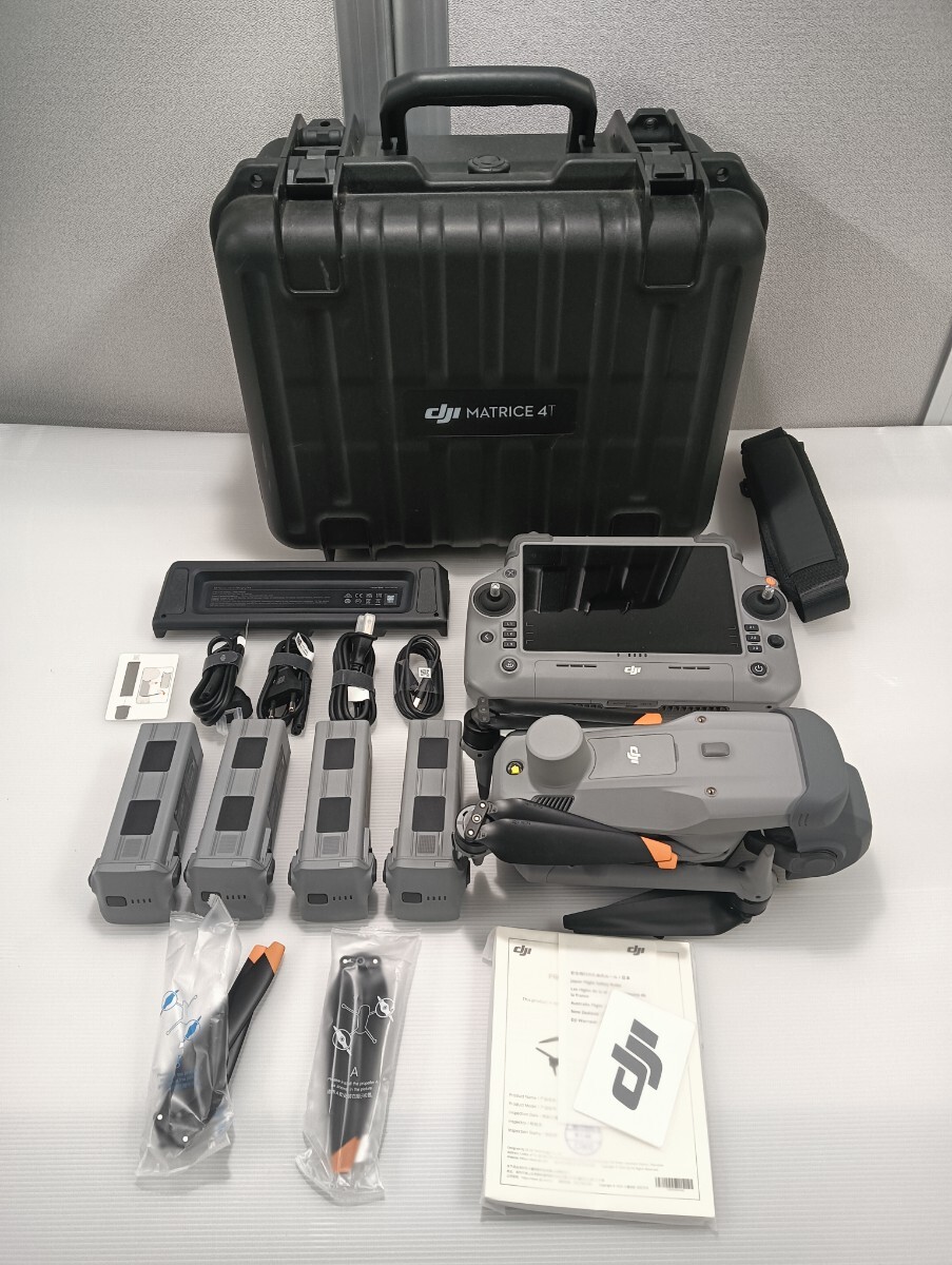 【美品】DJI/Matrice 4T(Universal Edition)/ ドローン/ハードケース付/動作確認済み