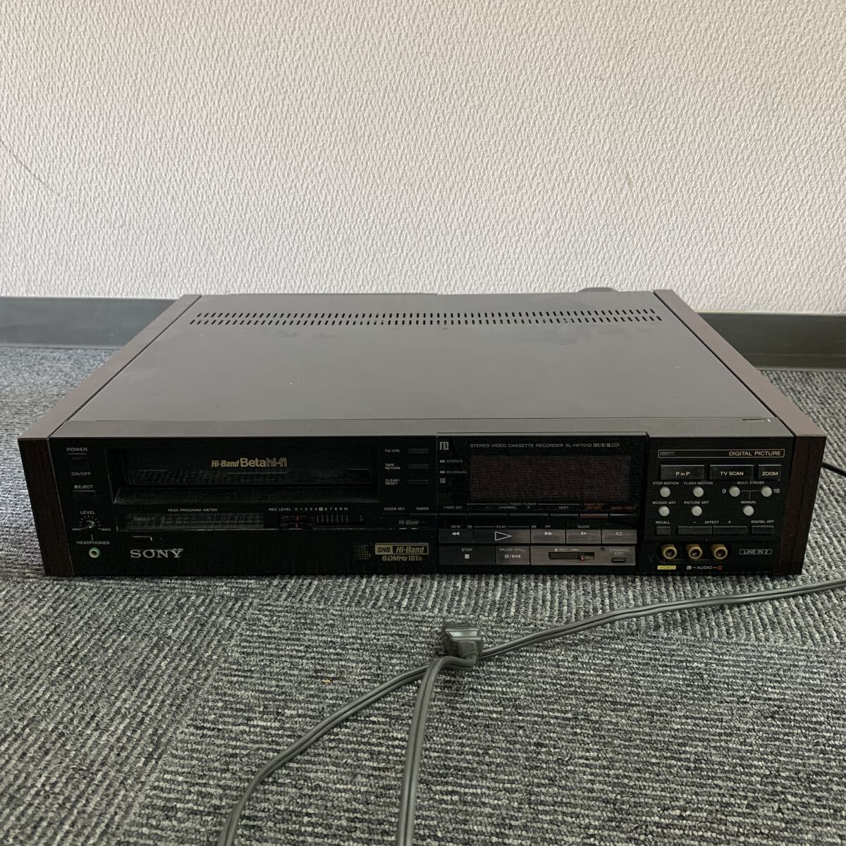 504 SONY ソニー CASSETTE COMPACT DISC PLAYER SL-HF701D 現状