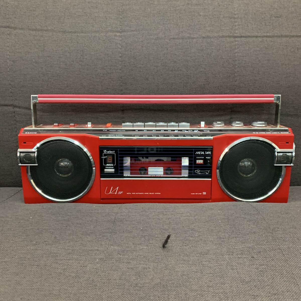 SANYO ラジカセ 昭和レトロ 赤 レッド FM AM サンヨー　MR-U4SF