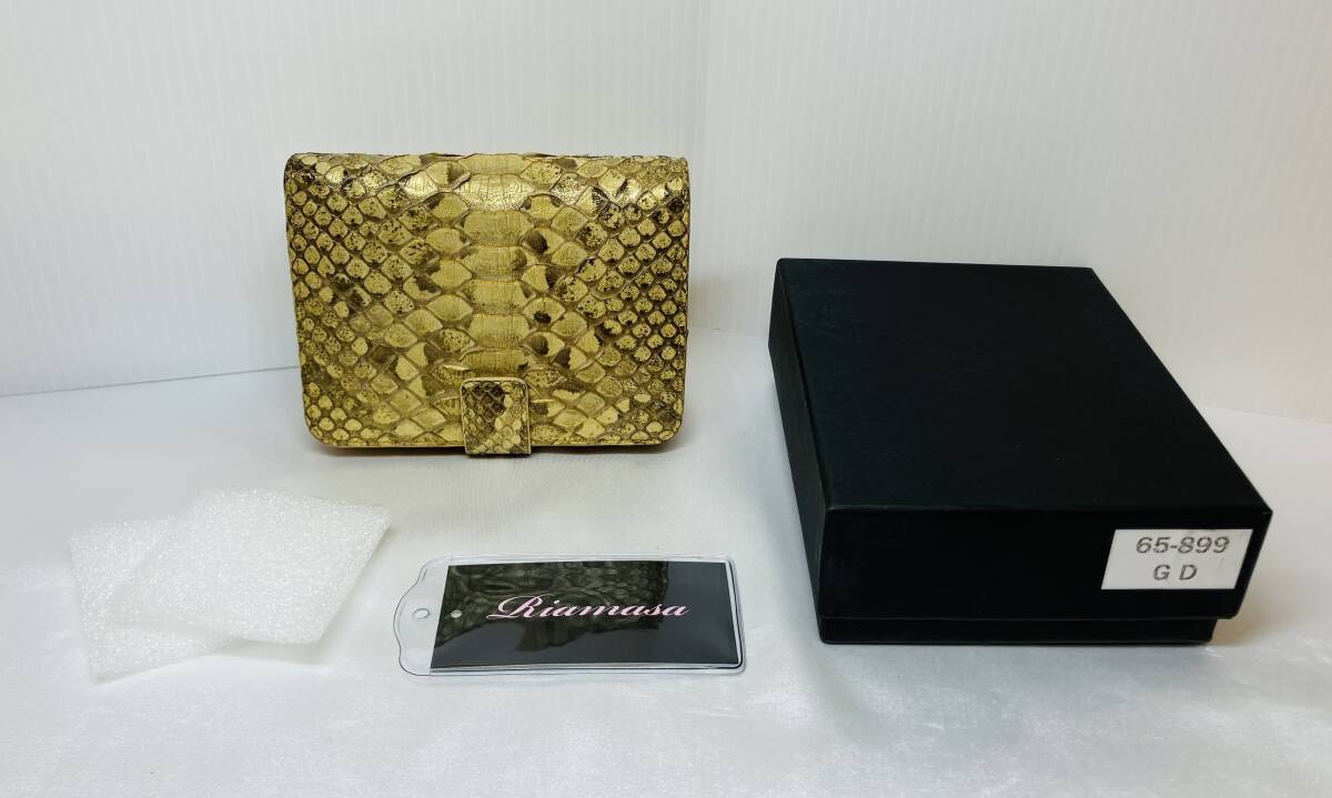 □ 未使用品 Riamasa リアマッサ パイソン ヘビ革 ゴールド 65-899/GD 本革 二つ折り財布 レディース メンズ 折りたたみ 大容量 コンパクト