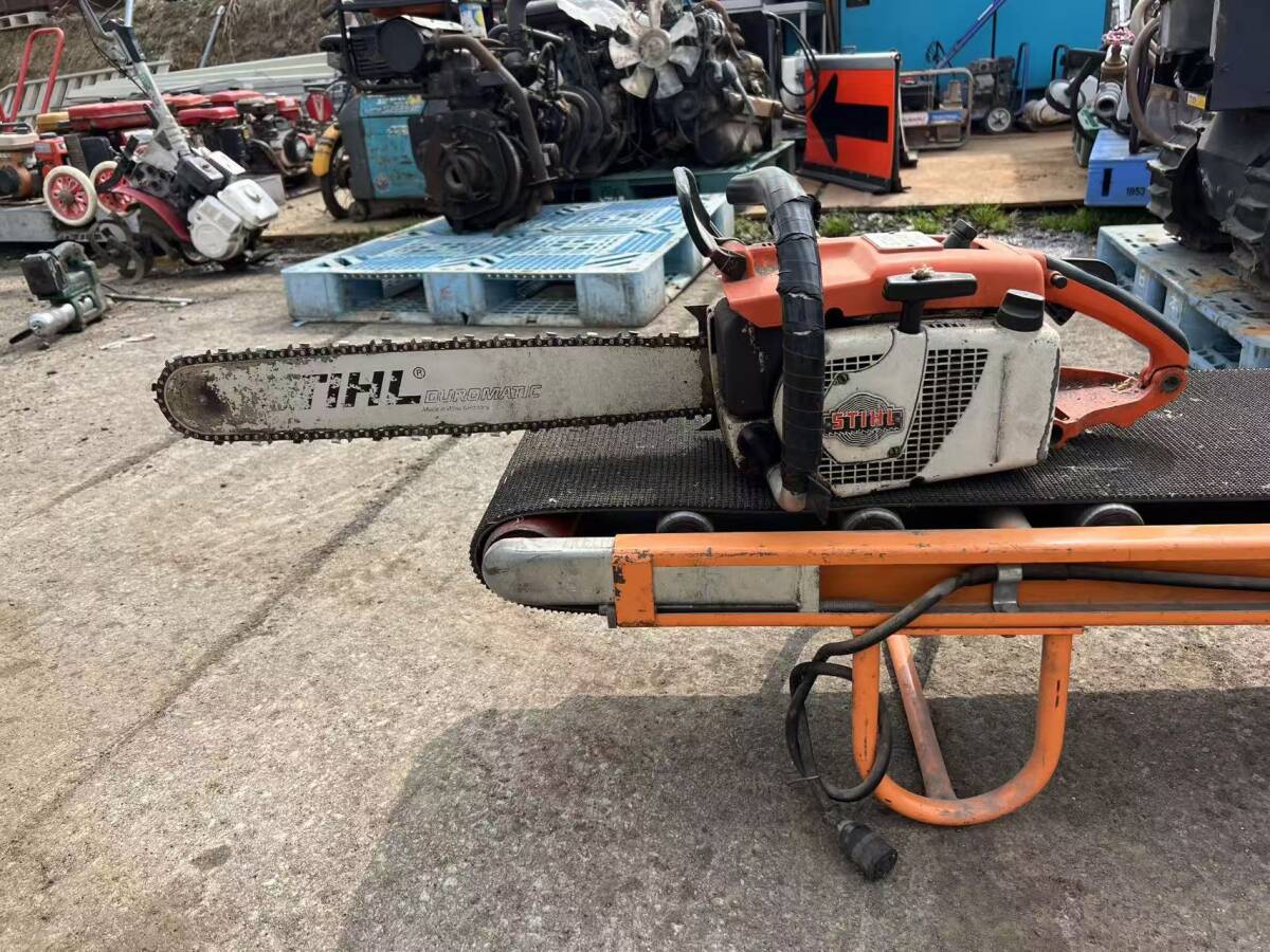秋田発　STIHL スチール　チェーンソー 031AVQ 　48cc プロ用 初爆発確認済　現状渡します