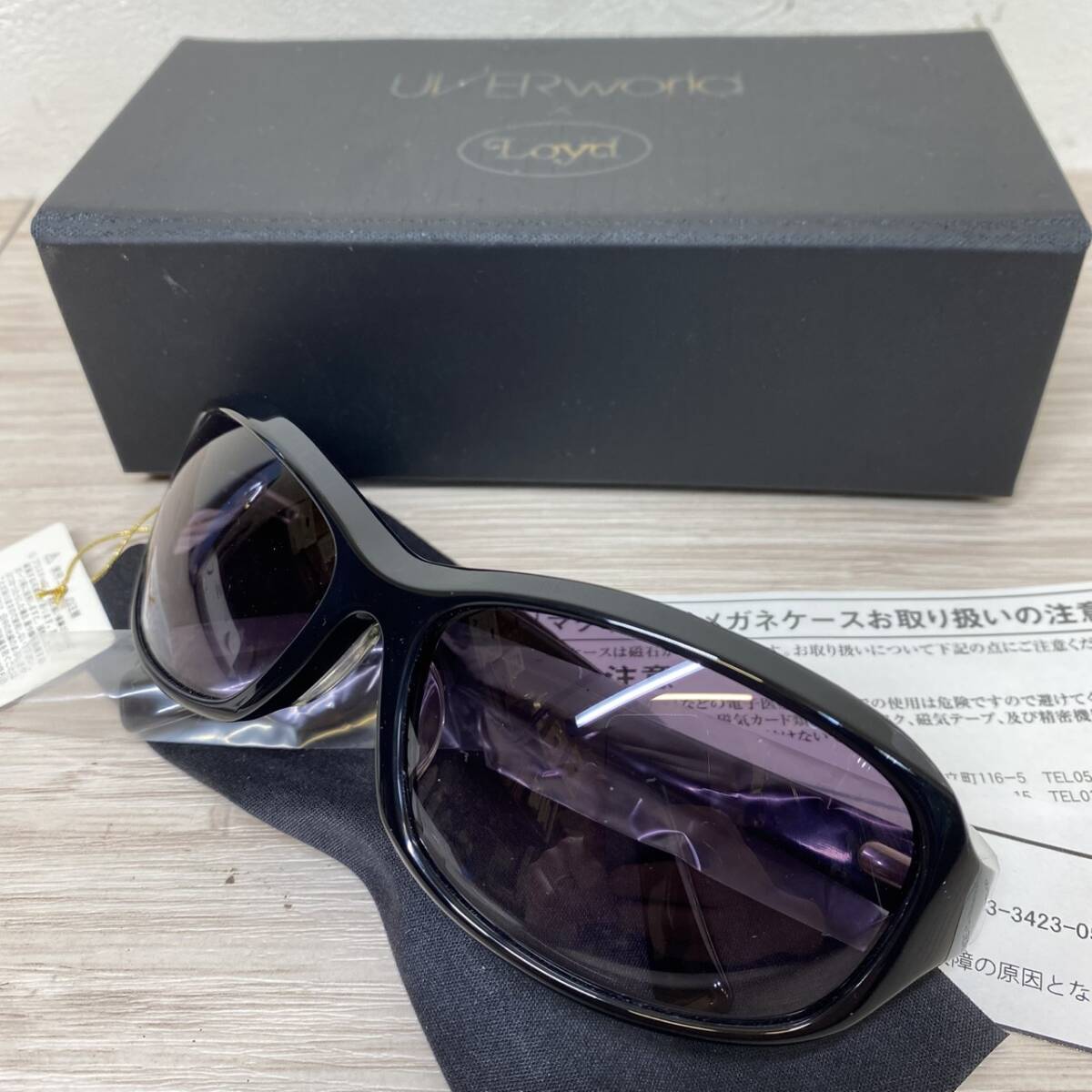 ●【MH-2374】保管品 UVERWORLD×Opticien Loyd コラボ サングラス ケース付き