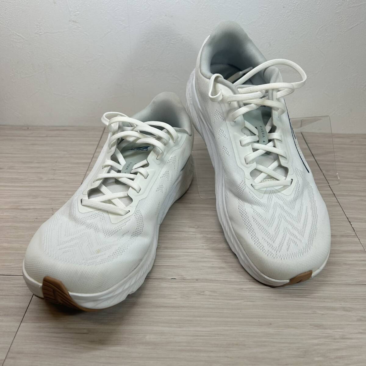 【MH-2474】中古品 ALTRA アルトラ Rivera4 ランニングシューズ AL0A85PB110 サイズM US7.5 JP25.5㎝ ホワイト 白 箱付き