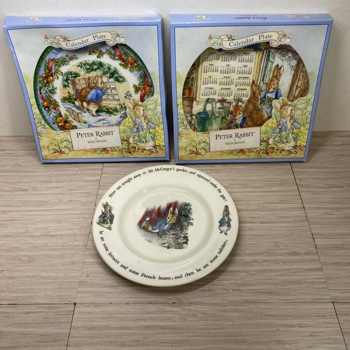 【MH-2522】未使用保管品 WEDGWOOD ウェッジウッド ピーターラビット 2000 クリスマス/2001 カレンダー 3枚セット 箱付き
