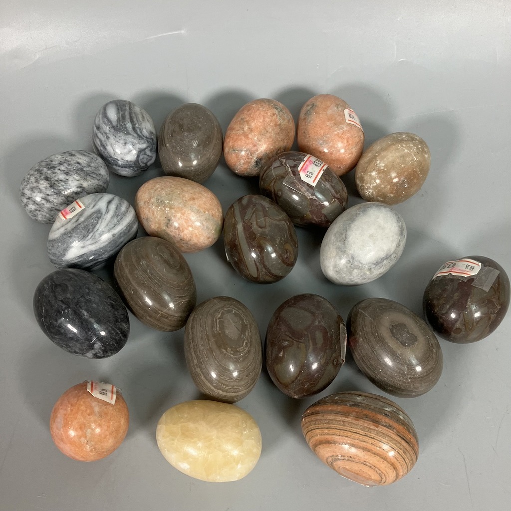 N3-096　天然石 卵型 丸 エッグ ストーン 石 大理石 1個5cm前後 約40～90g 等 計20個 中古品