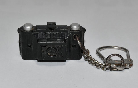 FEX　カメラ型　キーホルダー　フランス製